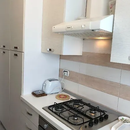 In Casa Indipendente A 2 Km Dal Mare. Apartment *